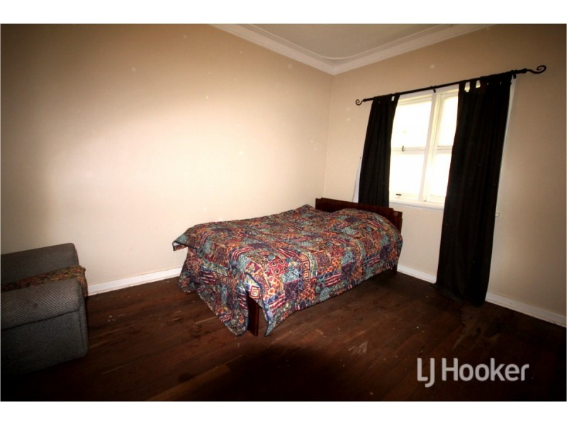 17 Davis Street, Collie WA 6225