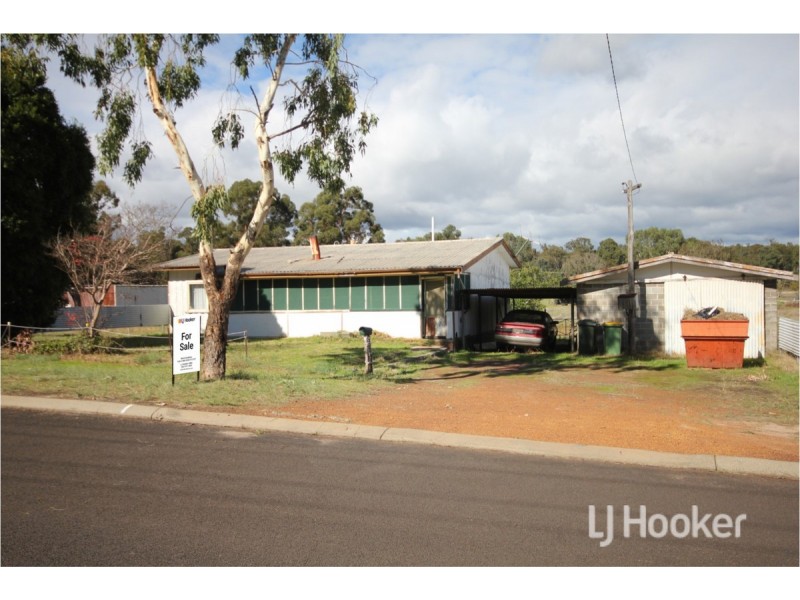 17 Davis Street, Collie WA 6225