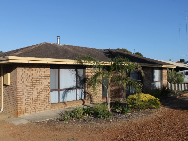37 Travers Drive, Australind WA 6233