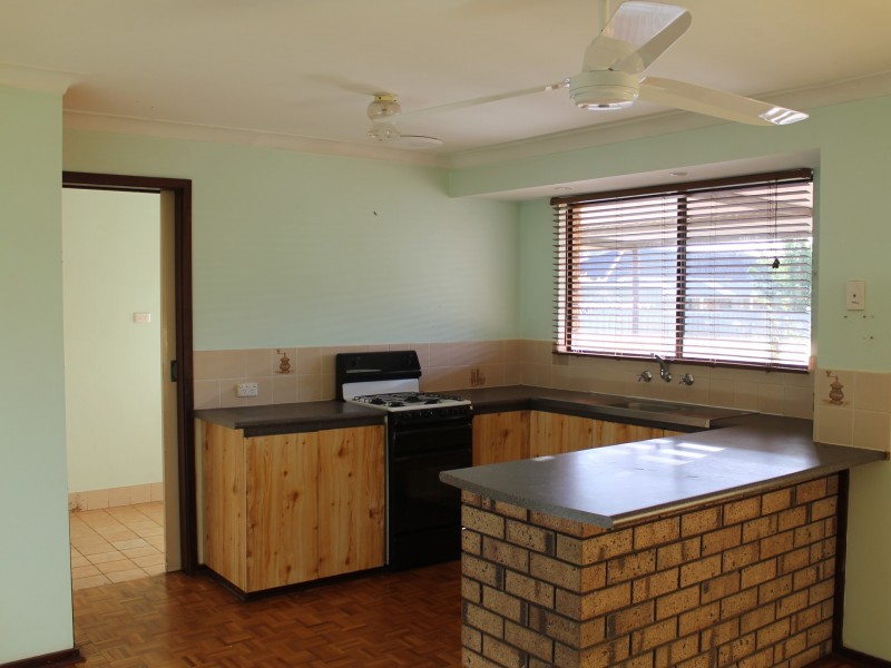 37 Travers Drive, Australind WA 6233