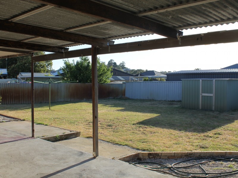 37 Travers Drive, Australind WA 6233