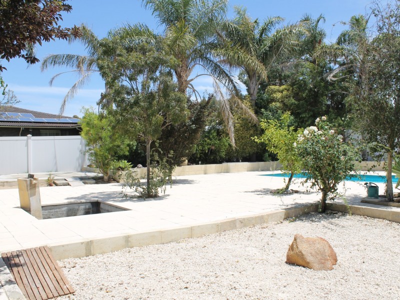15 College Row, South Bunbury WA 6230