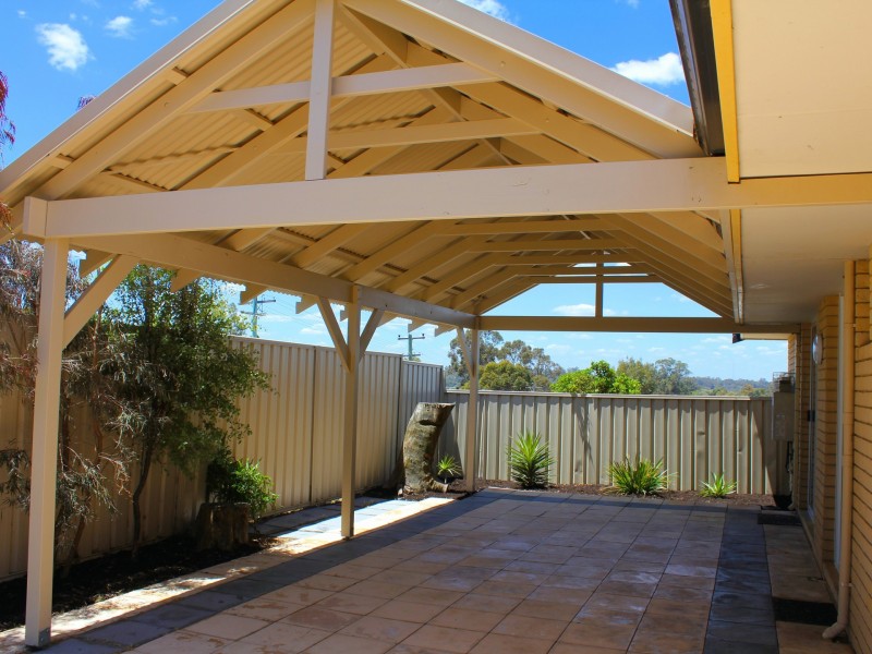 40 Whatman Way, Usher WA 6230