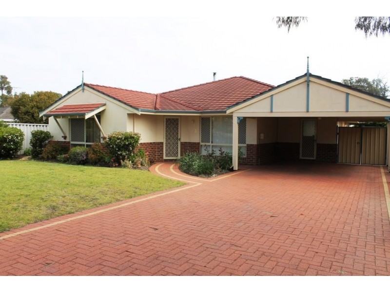 3 Oriel Court, College Grove WA 6230