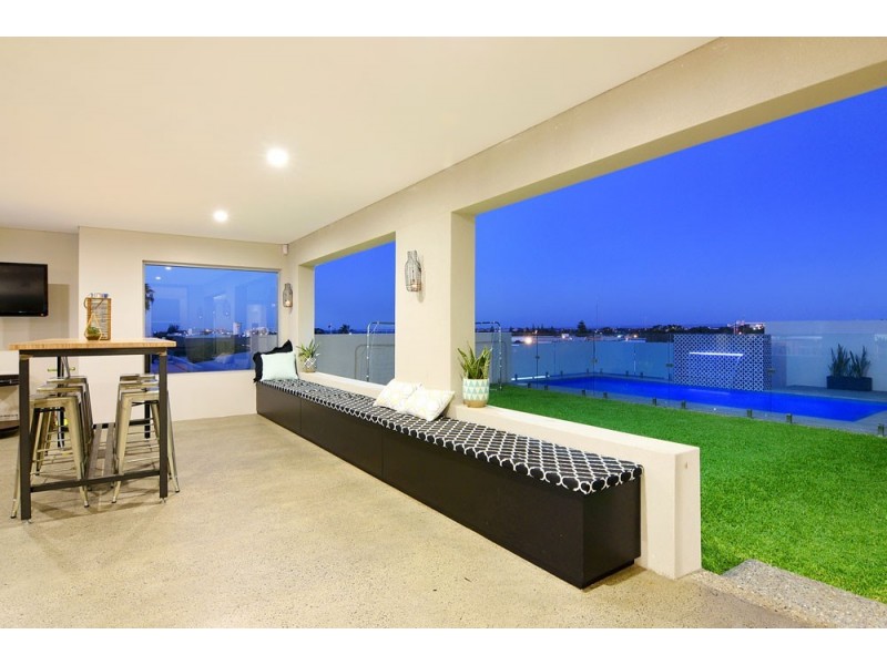 8 Money Street, Bunbury WA 6230