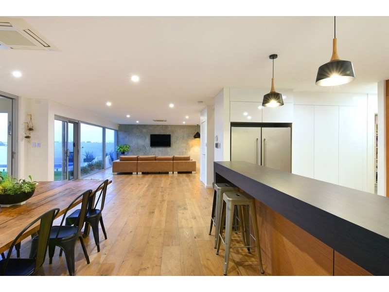 8 Money Street, Bunbury WA 6230