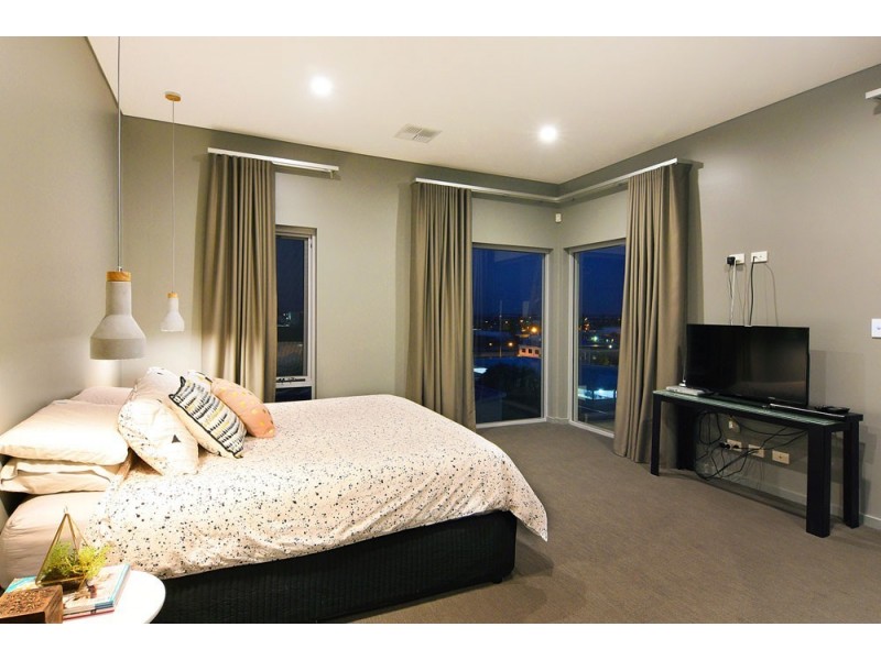 8 Money Street, Bunbury WA 6230