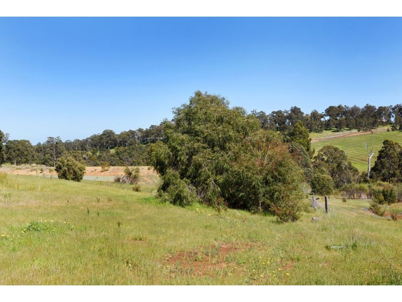 28 Seaview Heights, Henty WA 6236