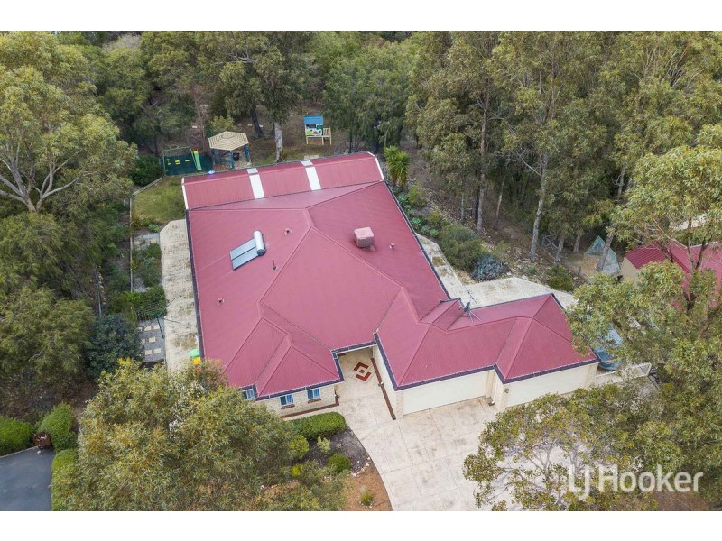 4 Keble Heights, College Grove WA 6230