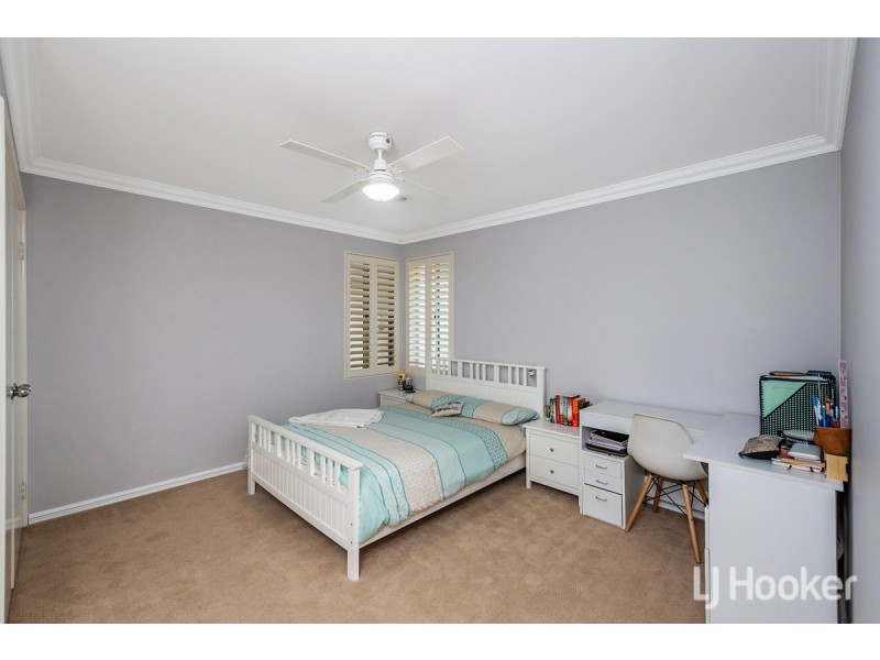 4 Keble Heights, College Grove WA 6230