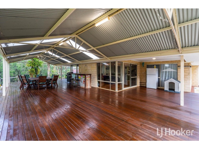 4 Keble Heights, College Grove WA 6230