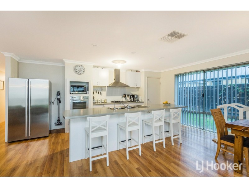 10 Rockland Road, Australind WA 6233