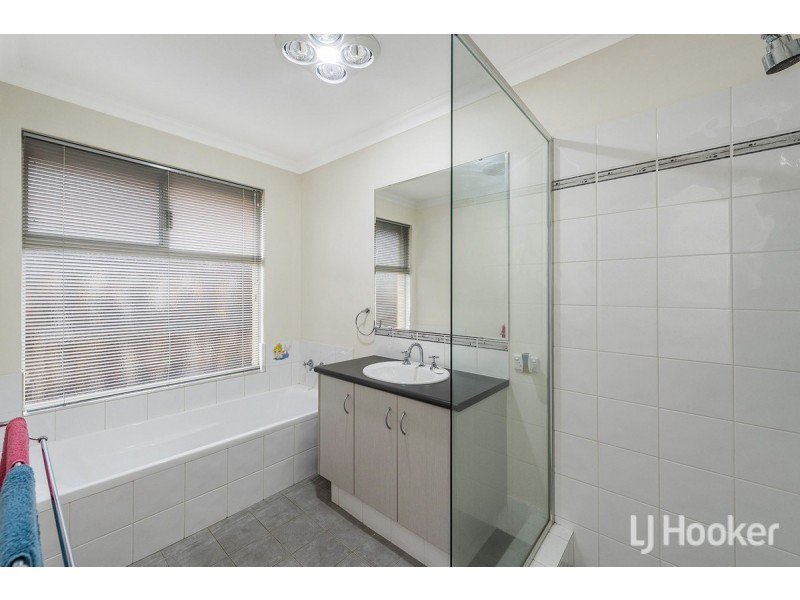 10 Rockland Road, Australind WA 6233