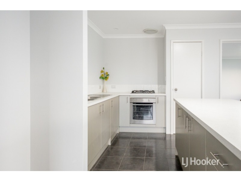 18 Cockatoo Gate, Australind WA 6233