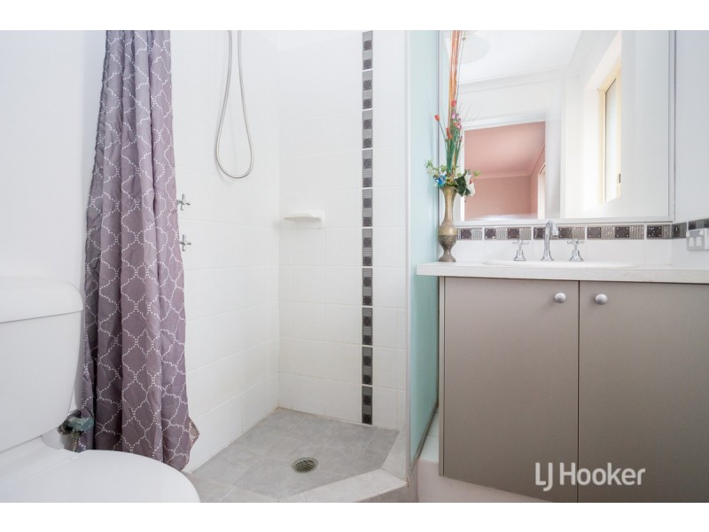 18 Cockatoo Gate, Australind WA 6233