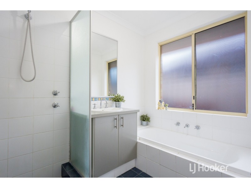 18 Cockatoo Gate, Australind WA 6233