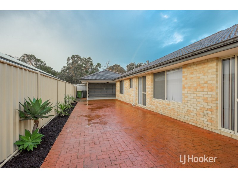 18 Cockatoo Gate, Australind WA 6233
