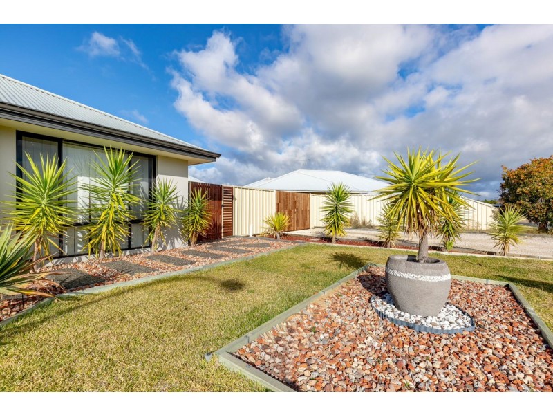 20 Hoskins Way, Australind WA 6233