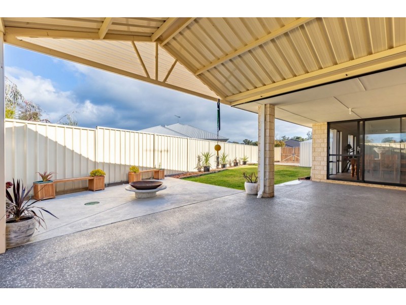 20 Hoskins Way, Australind WA 6233