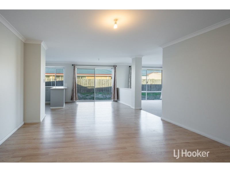 72 Macquarie Drive, Australind WA 6233
