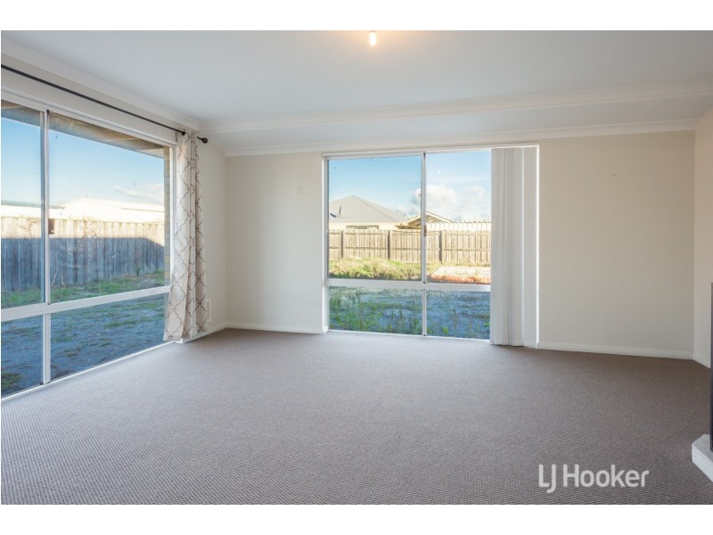 72 Macquarie Drive, Australind WA 6233
