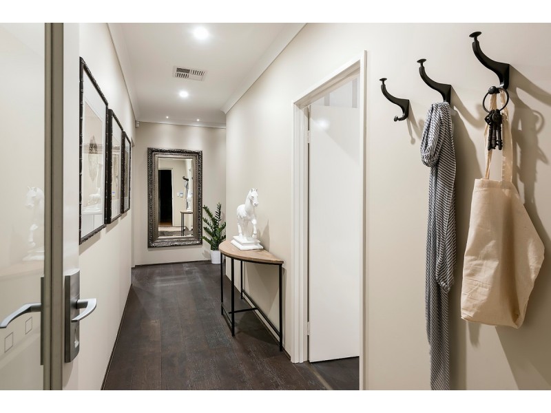 7 Bluff Road, Dalyellup WA 6230