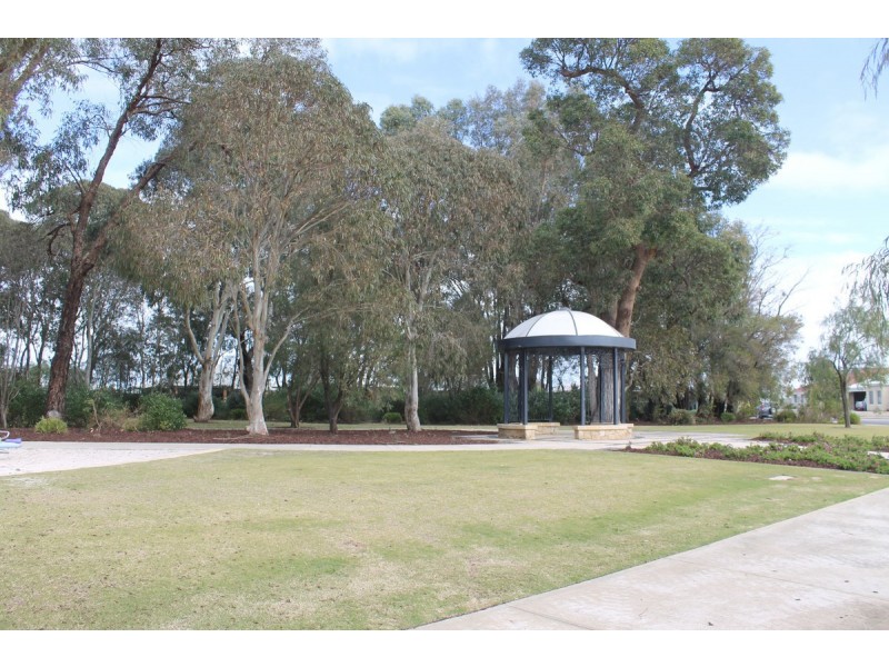 5 Antibes Way, Busselton WA 6280