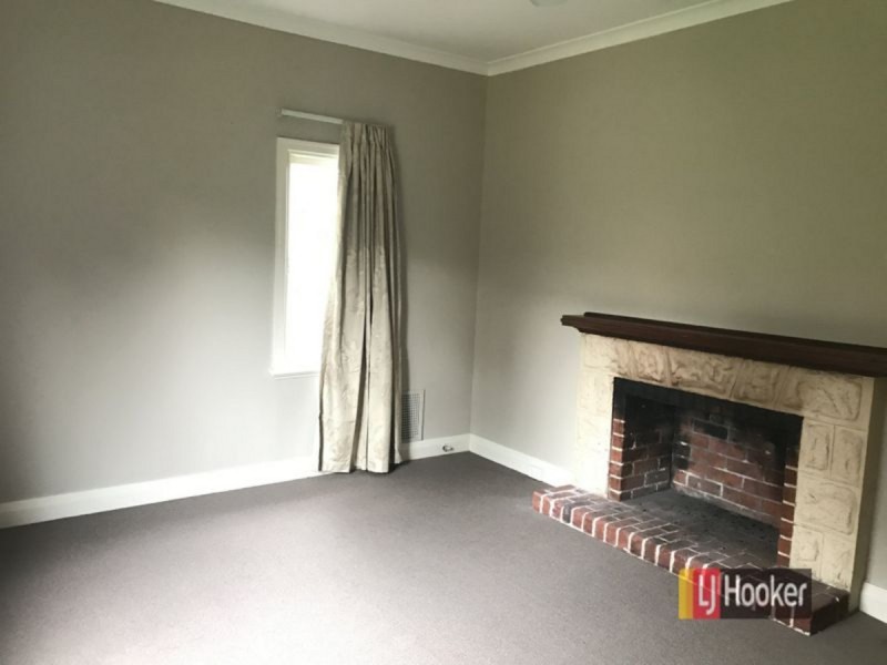16 Woodrow Street, Carey Park WA 6230