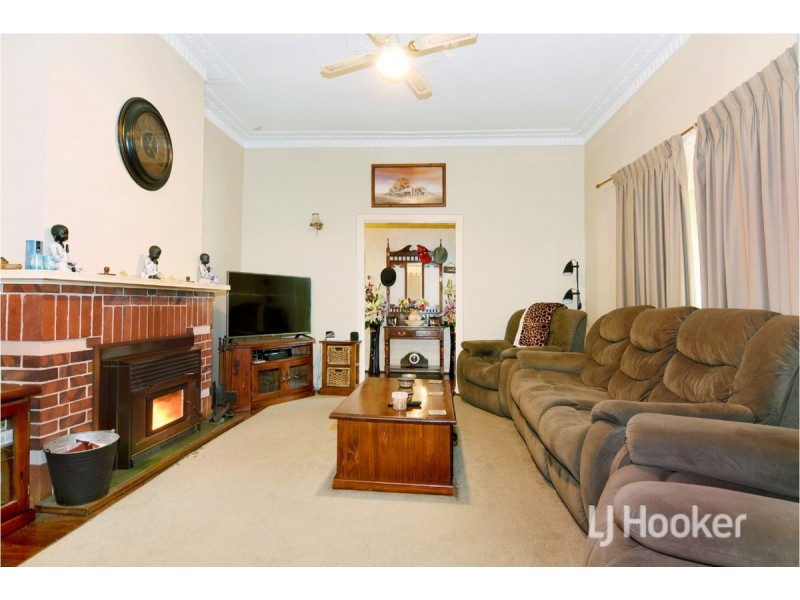 18 Bunbury Street, Collie WA 6225
