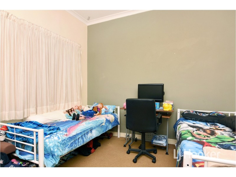 18 Bunbury Street, Collie WA 6225