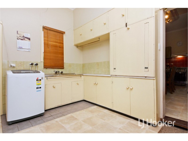 18 Bunbury Street, Collie WA 6225