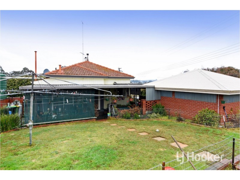 18 Bunbury Street, Collie WA 6225