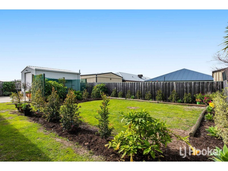 119 Barton Drive, Australind WA 6233