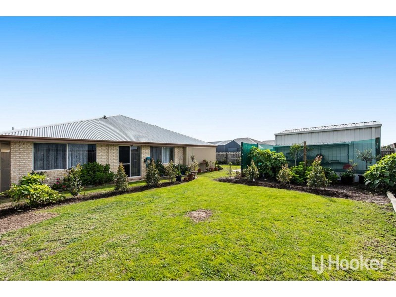 119 Barton Drive, Australind WA 6233
