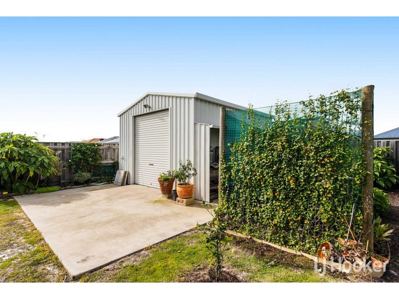 119 Barton Drive, Australind WA 6233