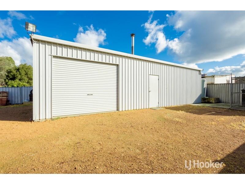 1 Wittenoom Street, Collie WA 6225