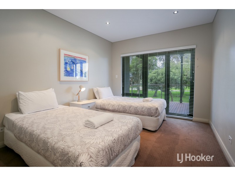 16B/77 Gifford Road, Dunsborough WA 6281