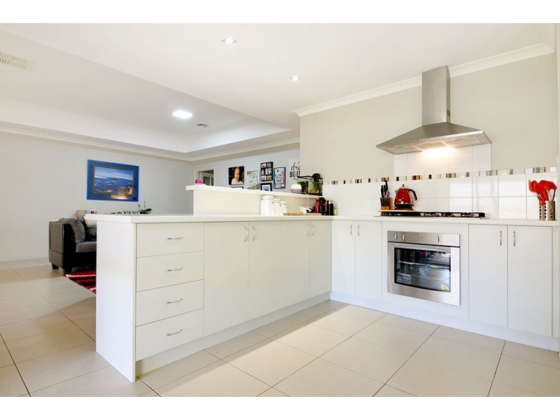 30 Polwarth Circuit, Eaton WA 6232