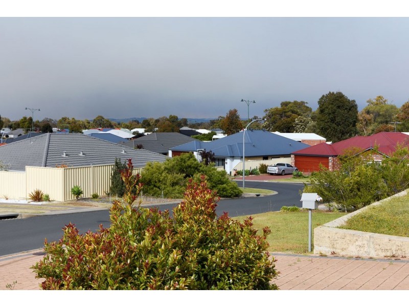 30 Polwarth Circuit, Eaton WA 6232