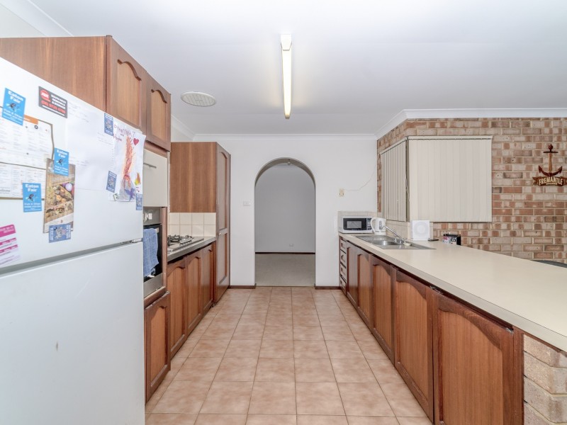 11 Edwards Place, Eaton WA 6232