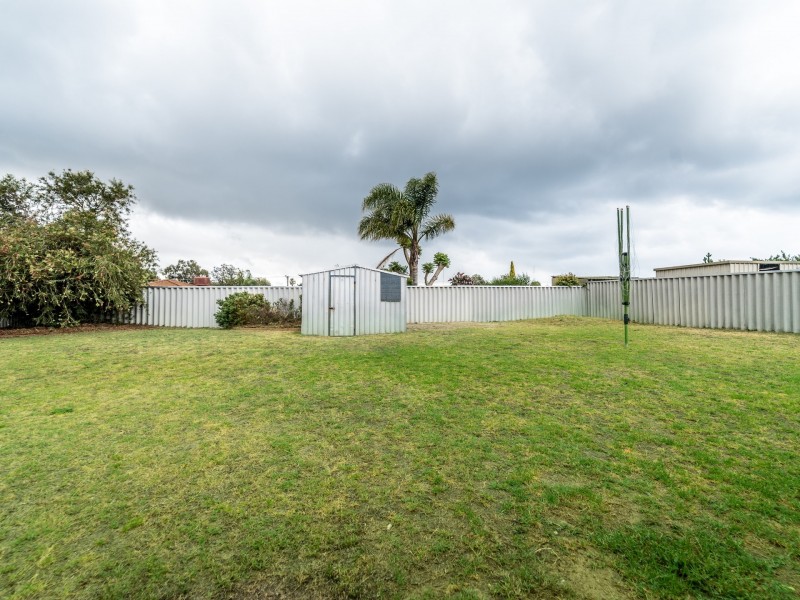 11 Edwards Place, Eaton WA 6232
