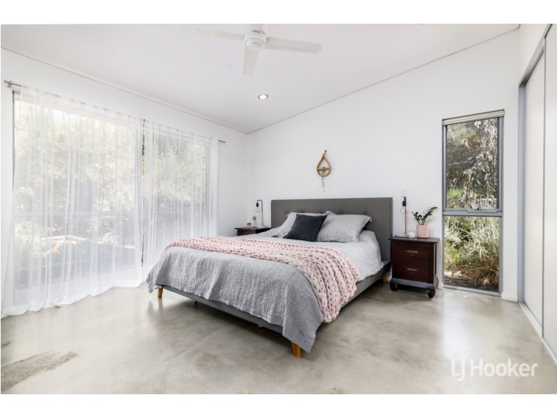 7 Nastes Court, Gelorup WA 6230