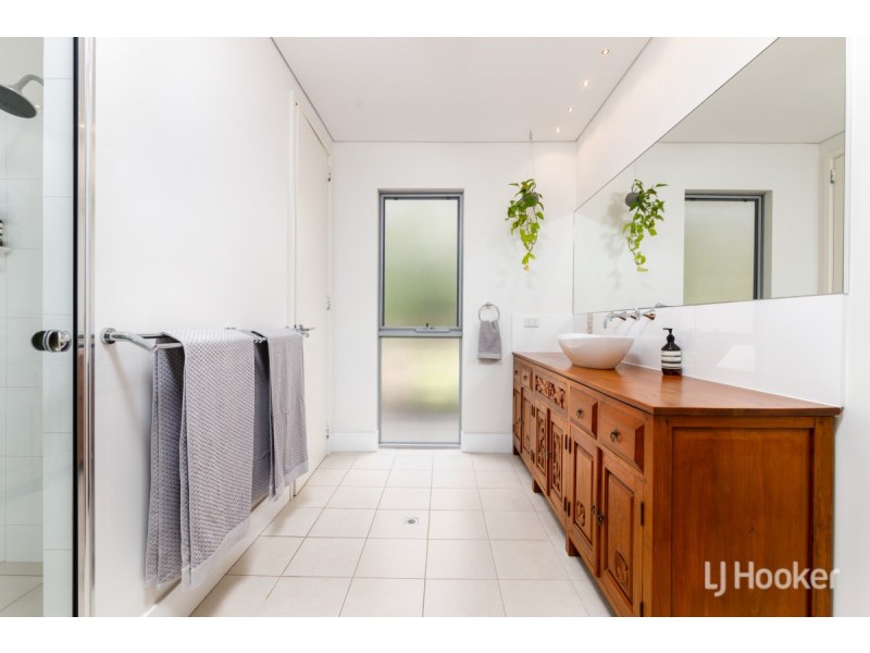 7 Nastes Court, Gelorup WA 6230