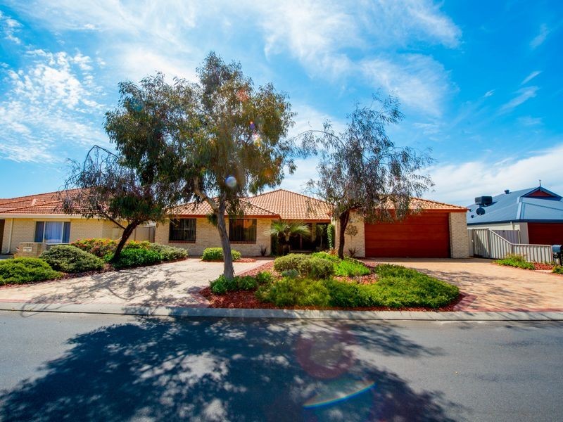 16 Tanzanite Road, Australind WA 6233