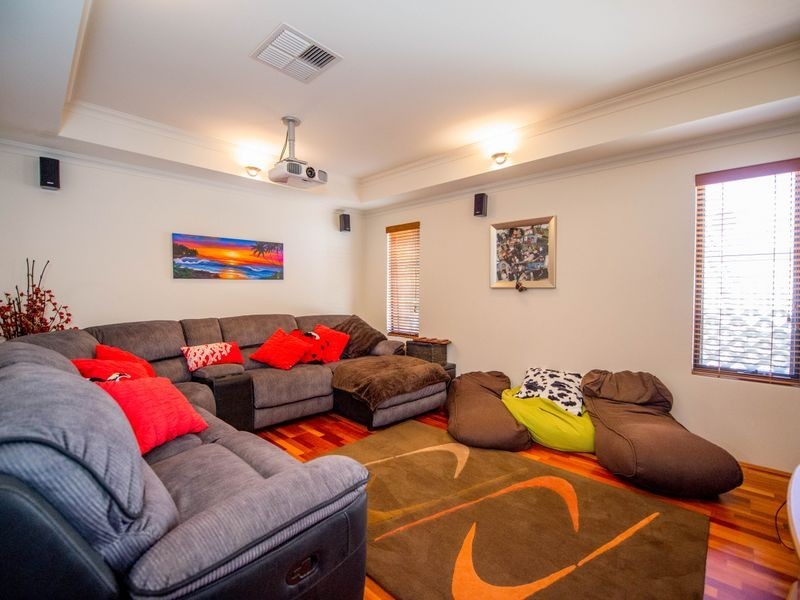 16 Tanzanite Road, Australind WA 6233