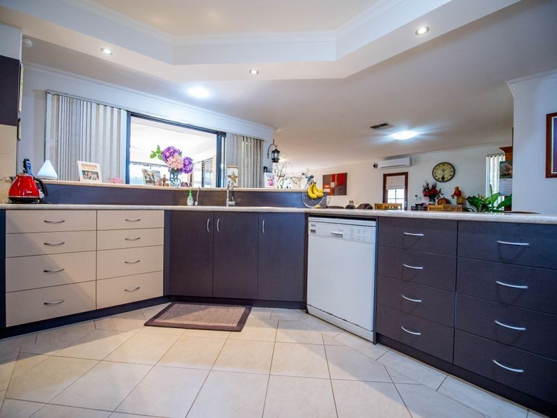 16 Tanzanite Road, Australind WA 6233