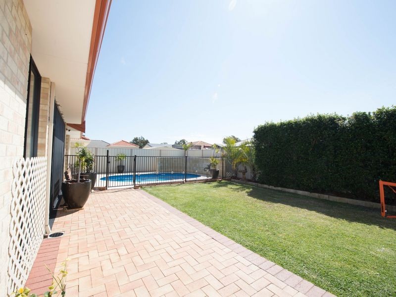 16 Tanzanite Road, Australind WA 6233