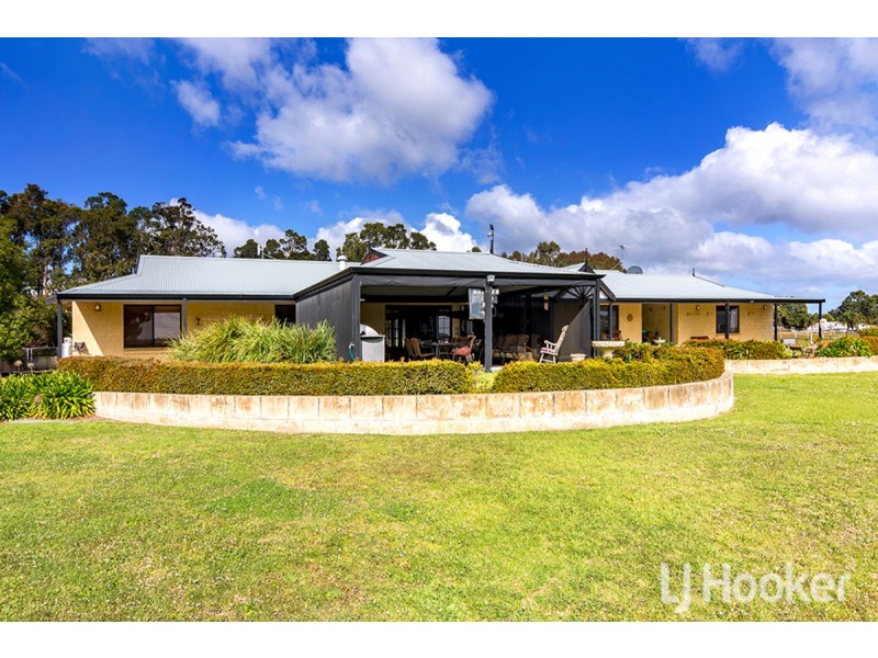 343 Steere Street North, Collie WA 6225