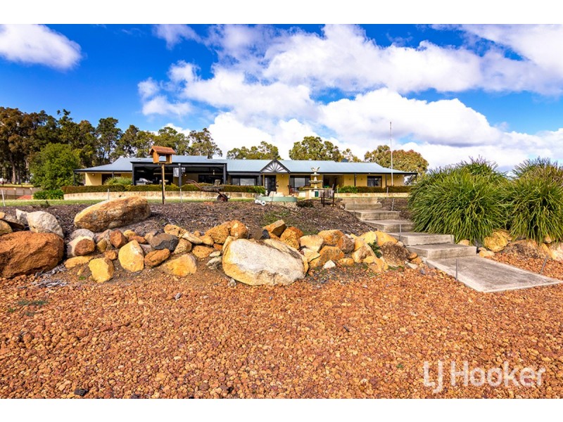 343 Steere Street North, Collie WA 6225