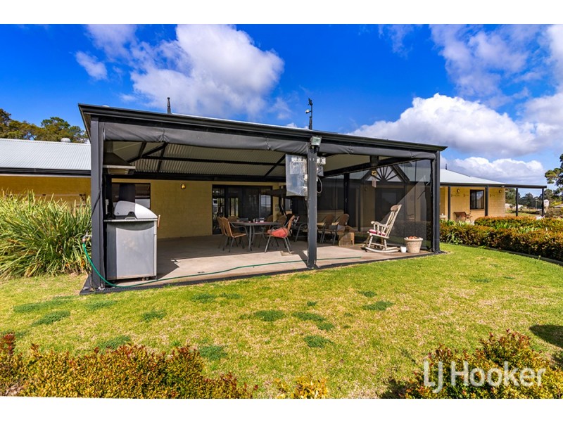 343 Steere Street North, Collie WA 6225